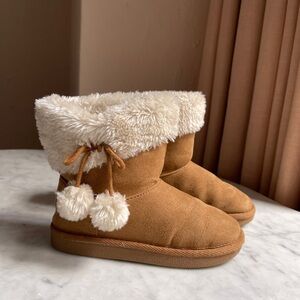 Size 10 Okie Dokie Faux Fur Boots
